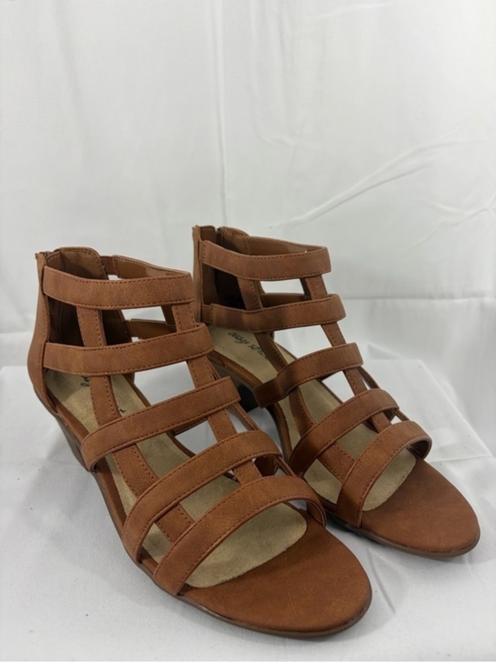 NWT Easy Street Women's Size 8.5W Brown Strappy Gladiator Sandals with Back Zip